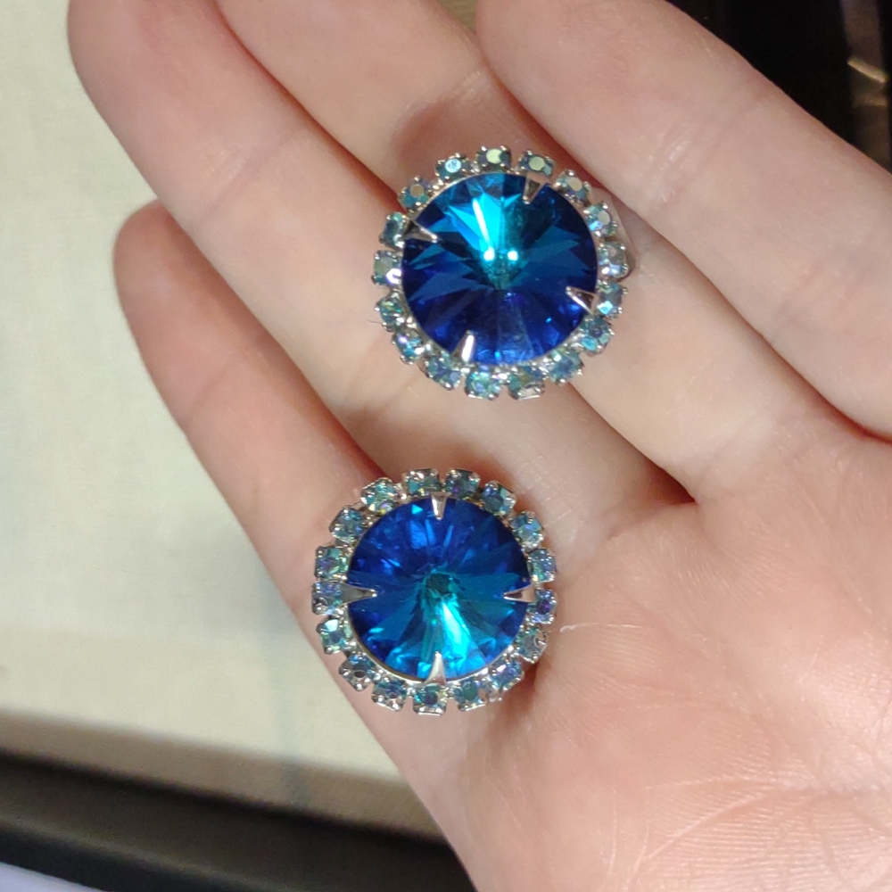 Vintage Rivoli A/B Rhinestone Earrings - Picture 3 of 5